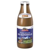 Milch in der Glasflasche 1,5% Demeter