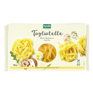 Nudeln Tagliatelle Nester Bandnudeln semola